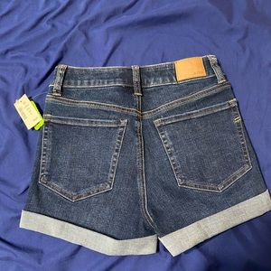 Aero high rise shorts